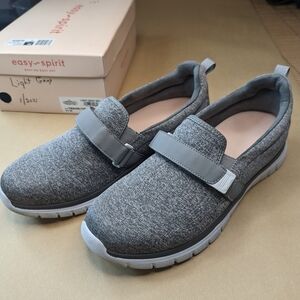 Easy Spirit Traveltime 234 Grey  women's sz 11M. New with box
